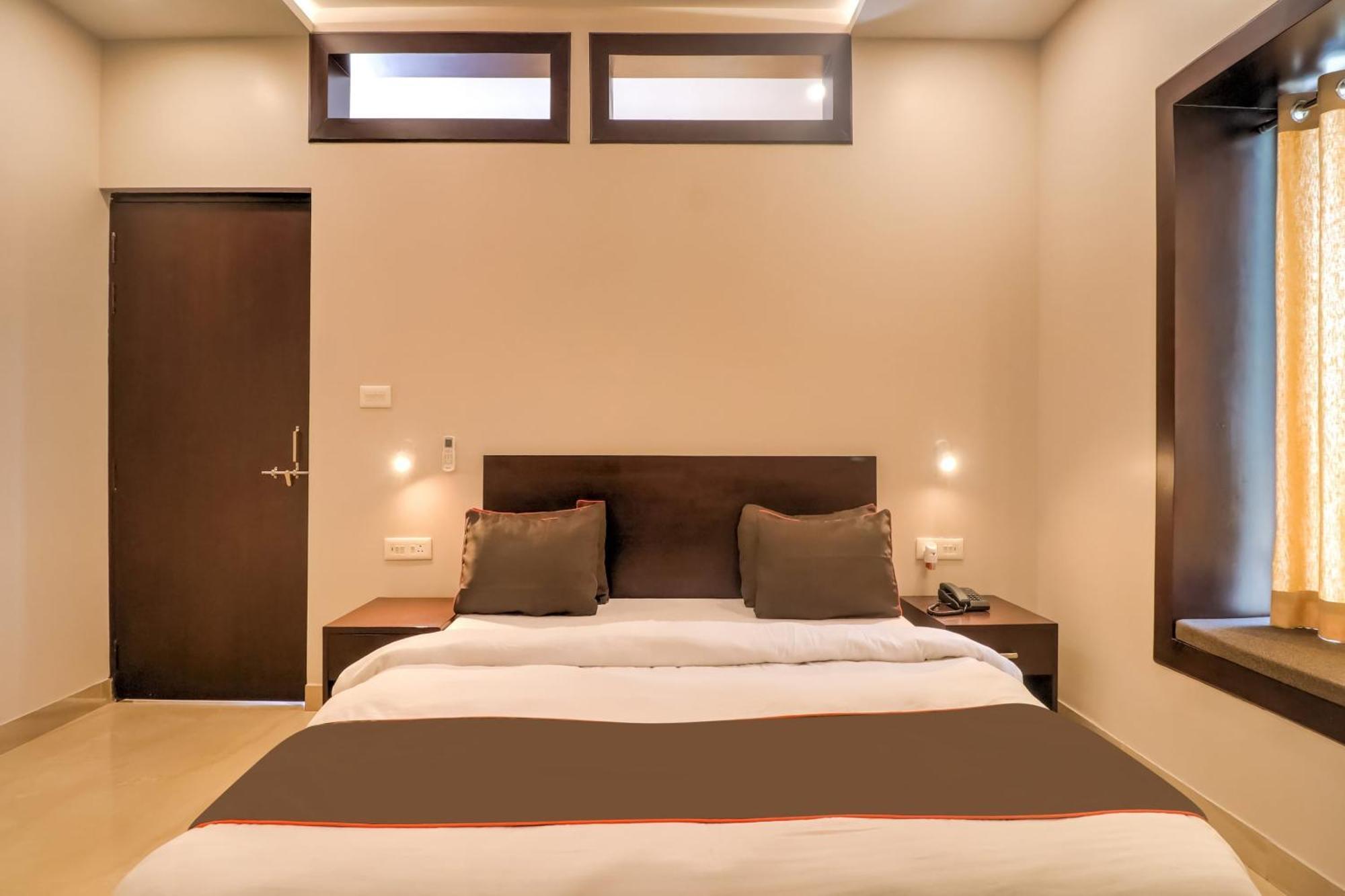 Townhouse Amaraa Farms Near Lulu Hypermarket Lucknow Exteriör bild