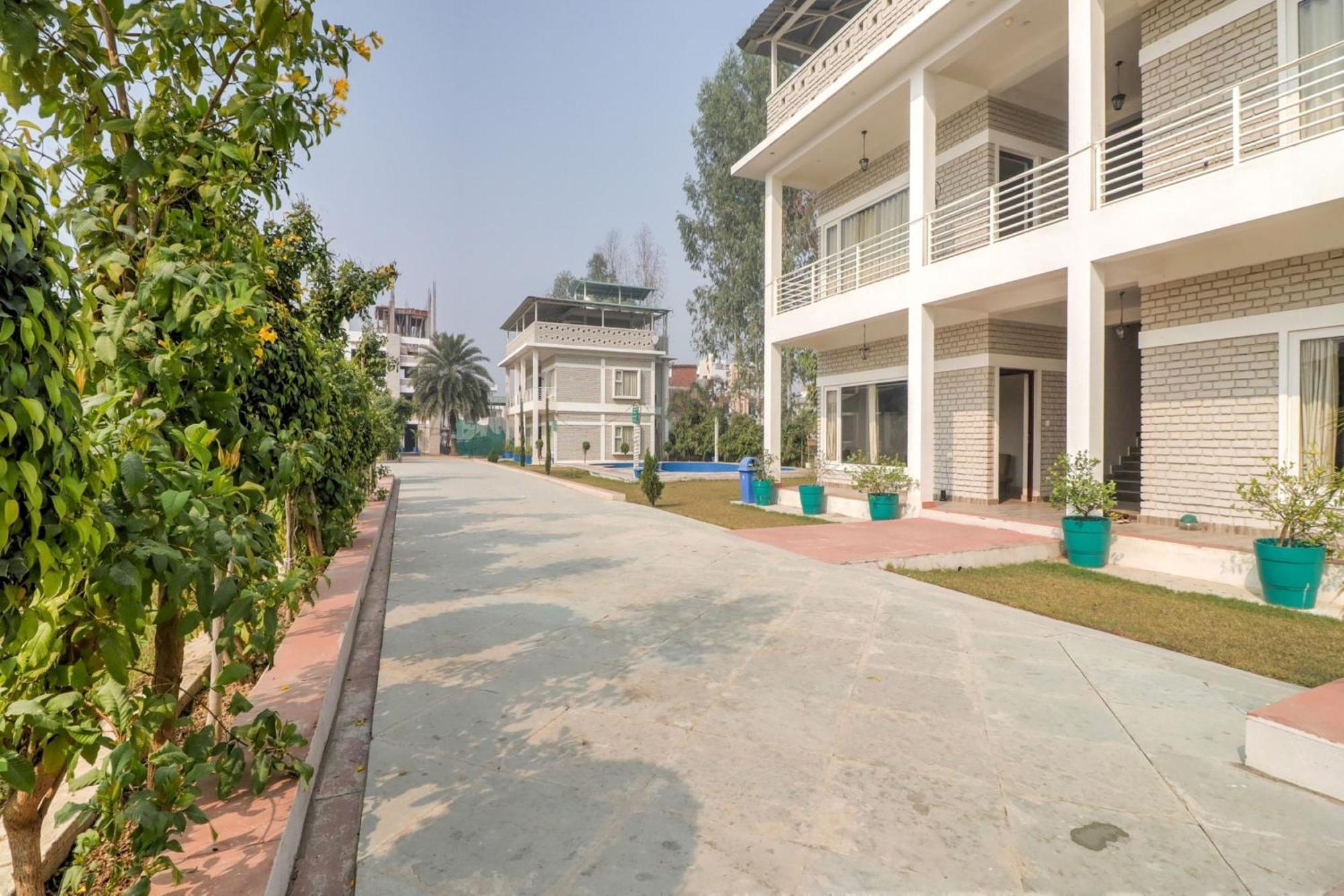 Townhouse Amaraa Farms Near Lulu Hypermarket Lucknow Exteriör bild