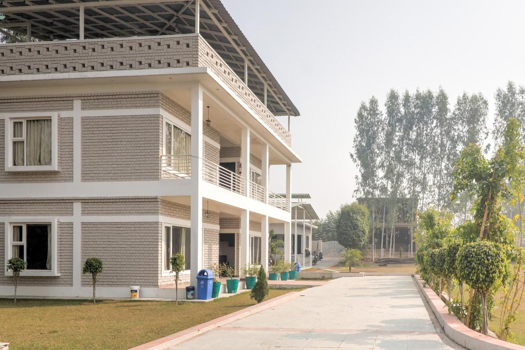 Townhouse Amaraa Farms Near Lulu Hypermarket Lucknow Exteriör bild