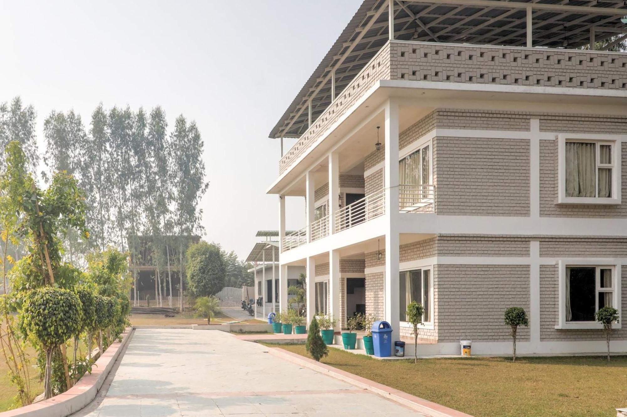 Townhouse Amaraa Farms Near Lulu Hypermarket Lucknow Exteriör bild